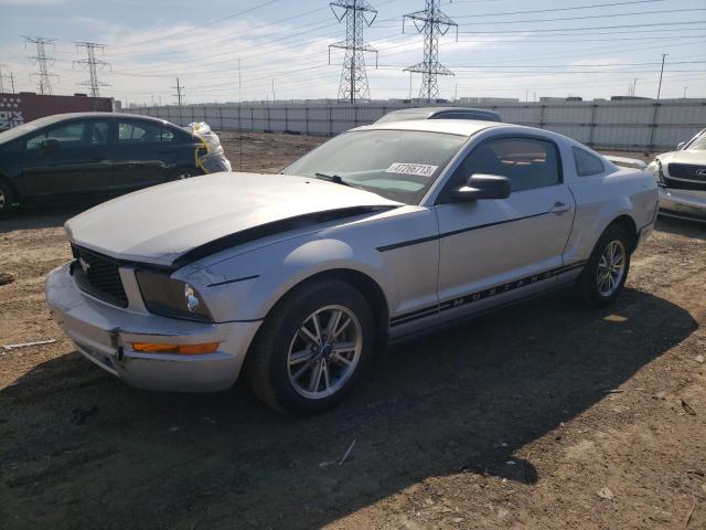 1ZVFT80N755153168 - 2005 FORD MUSTANG SILVER photo 1