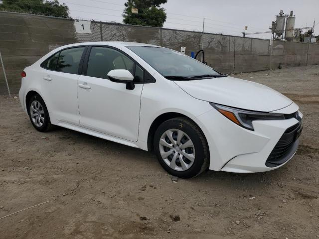 JTDBCMFE7R3066633 - 2024 TOYOTA COROLLA LE WHITE photo 4