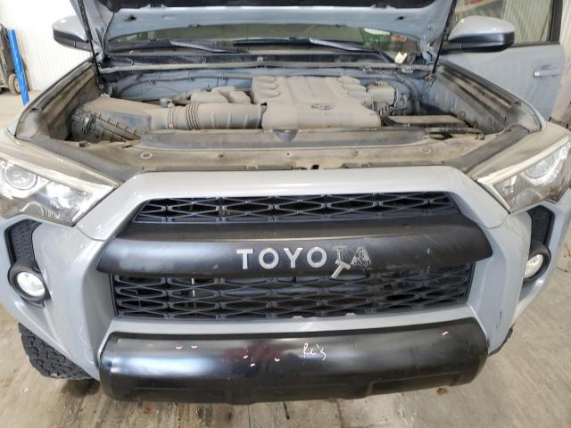 JTEBU5JR1H5445624 - 2017 TOYOTA 4RUNNER SR5/SR5 PREMIUM Gümüş foto 11