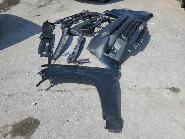 1GCPSBEK3S1170591 - 2025 CHEVROLET COLORADO BLACK photo 12