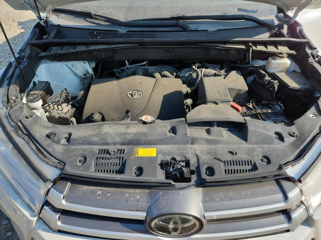 5TDJZRFH5KS597772 - 2019 TOYOTA HIGHLANDER SE 白色 照片 12