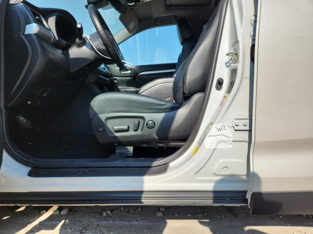5TDJZRFH5KS597772 - 2019 TOYOTA HIGHLANDER SE 白色 照片 13