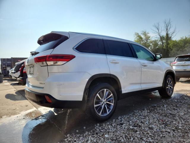 5TDJZRFH5KS597772 - 2019 TOYOTA HIGHLANDER SE 白色 照片 3