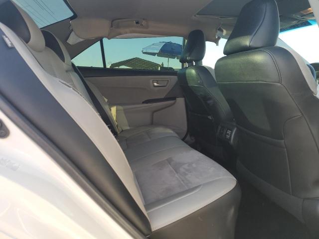 4T1BF1FK7GU259251 - 2016 TOYOTA CAMRY LE WHITE photo 10