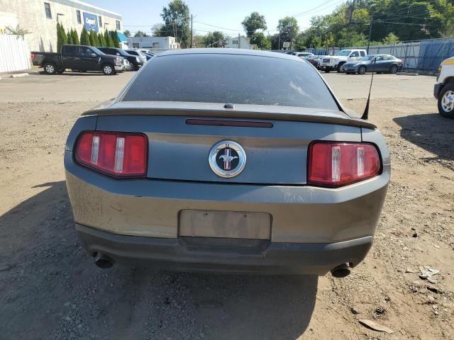 1ZVBP8AM5B5120433 - 2011 FORD MUSTANG GRAY photo 6