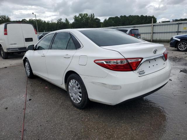 4T1BF1FK7GU137733 - 2016 TOYOTA CAMRY LE WHITE photo 2