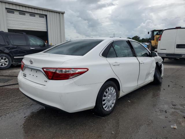 4T1BF1FK7GU137733 - 2016 TOYOTA CAMRY LE WHITE photo 3