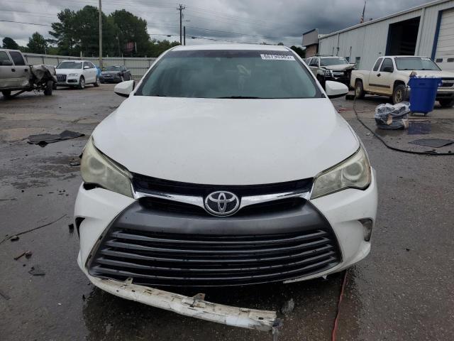 4T1BF1FK7GU137733 - 2016 TOYOTA CAMRY LE WHITE photo 5