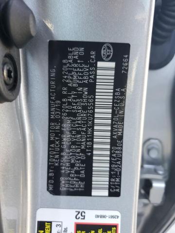 4T1B11HK1KU765565 - 2019 TOYOTA CAMRY L SILVER photo 12