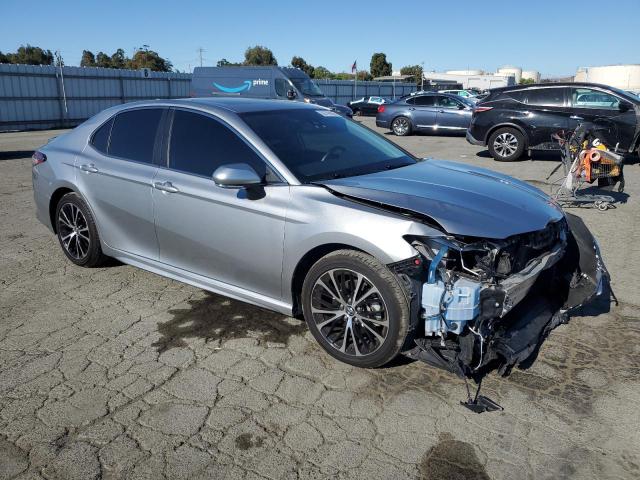 4T1B11HK1KU765565 - 2019 TOYOTA CAMRY L SILVER photo 4
