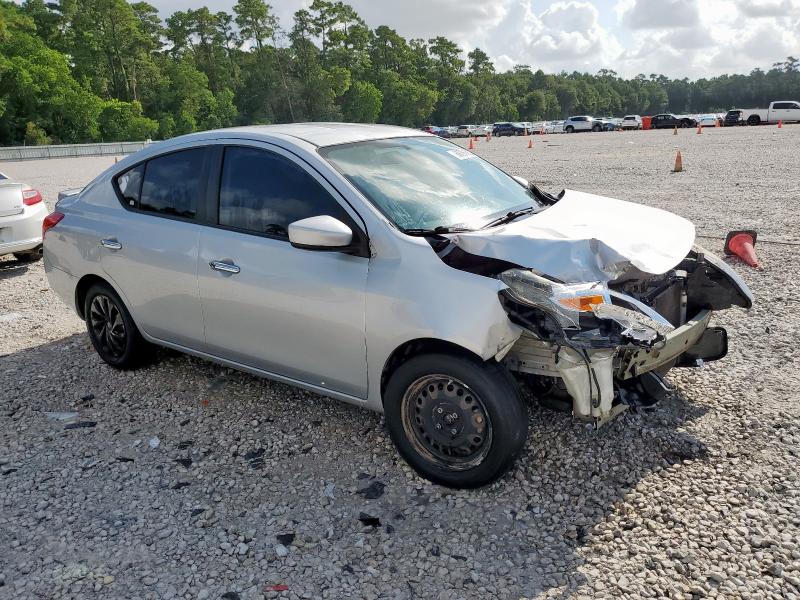 3N1CN7AP0FL849322 - 2015 NISSAN VERSA S SILVER photo 4
