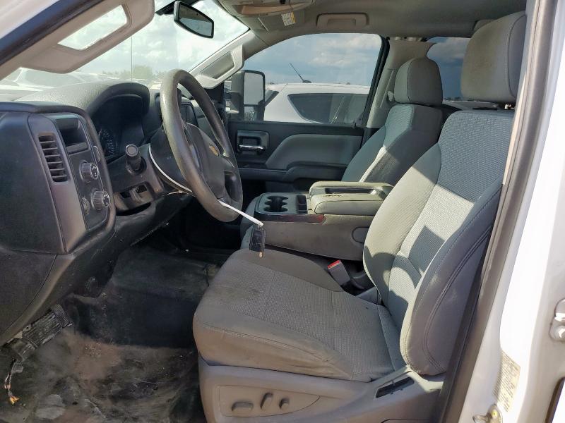 1GC1KUEY2HF215781 - 2017 CHEVROLET SILVERADO K2500 HEAVY DUTY WHITE photo 7