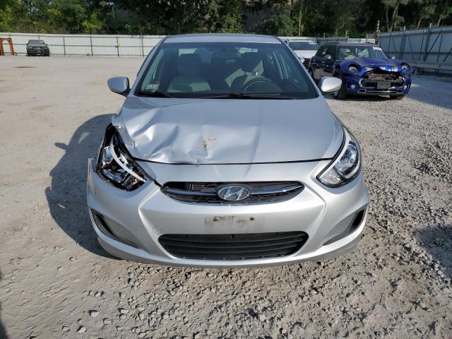 KMHCT4AE4HU253120 - 2017 HYUNDAI ACCENT SE SILVER photo 5