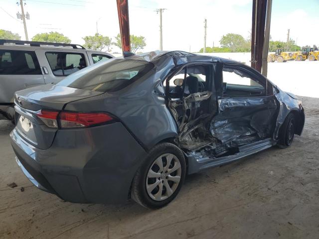 5YFEPRAE0LP094097 - 2020 TOYOTA COROLLA LE GRAY photo 3