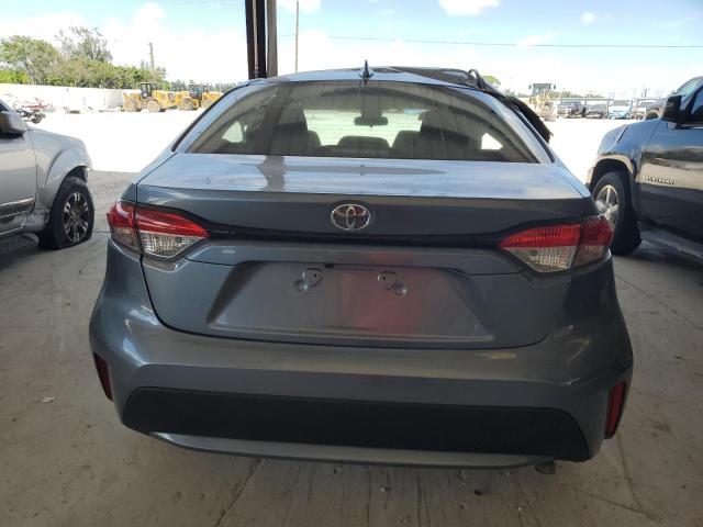 5YFEPRAE0LP094097 - 2020 TOYOTA COROLLA LE GRAY photo 6