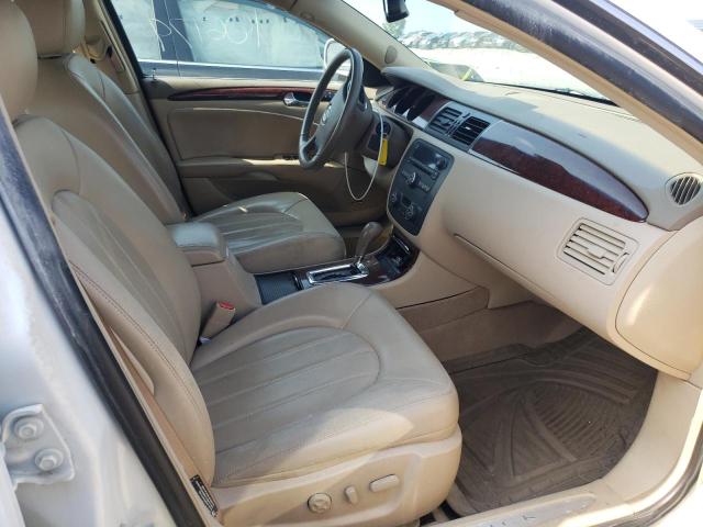 1G4HE57Y26U147625 - 2006 BUICK LUCERNE CXS WHITE photo 5