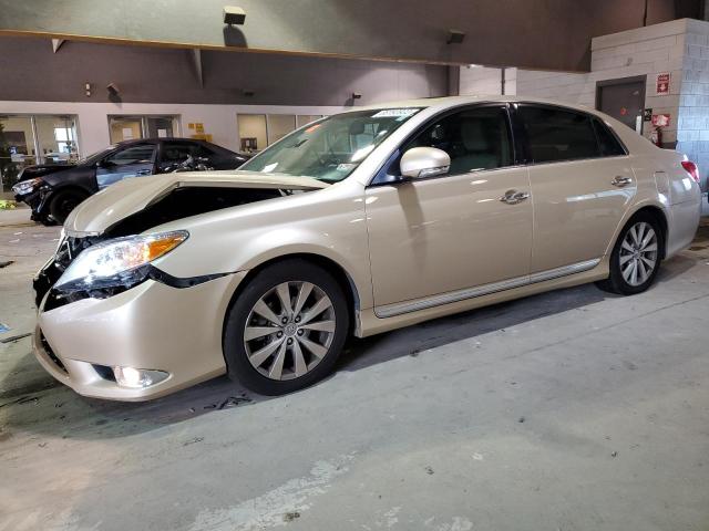 4T1BK3DB8CU463870 - 2012 TOYOTA AVALON BASE 奶油色 照片 1