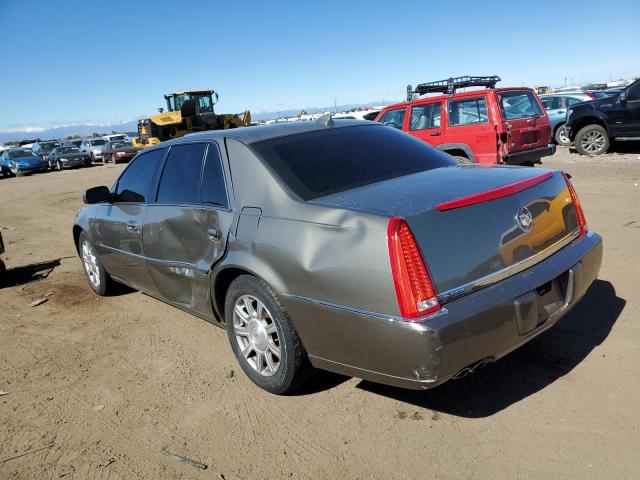 1G6KA5EY8AU119235 - 2010 CADILLAC DTS GRAY photo 2