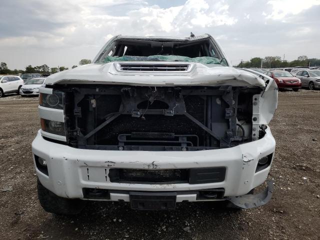 1GC1KVEY0HF241334 - 2017 CHEVROLET SILVERADO K2500 HEAVY DUTY LT WHITE photo 5