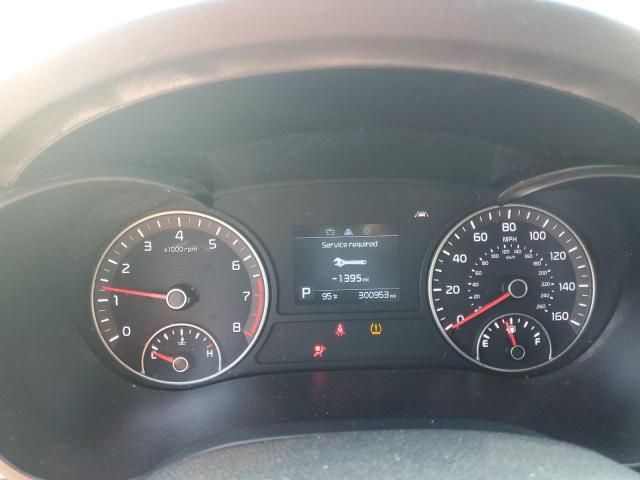 5XXGT4L32KG365929 - 2019 KIA OPTIMA LX Beyaz fotoğraf 9