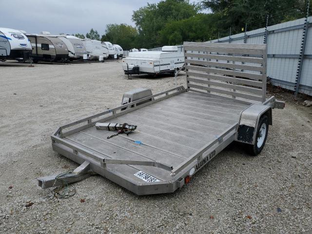 1YGUS1218XB640600 - 1999 ALUM TRAILER SILVER photo 3