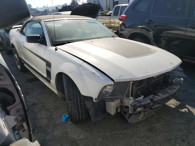 1ZVFT85H565243617 - 2006 FORD MUSTANG GT WHITE photo 4