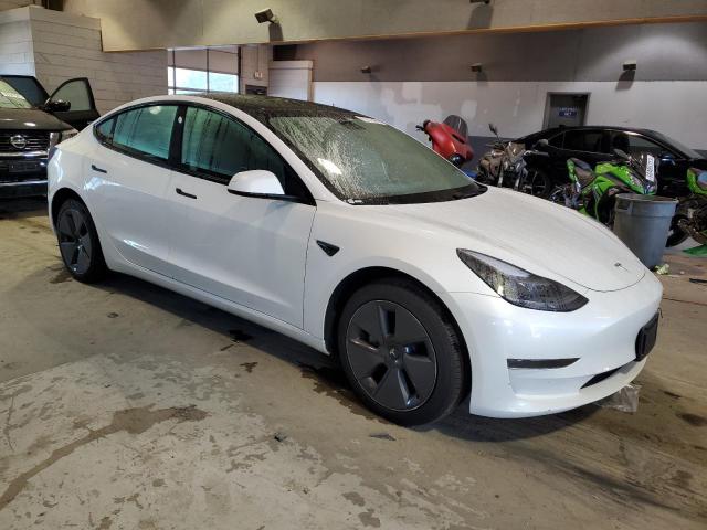 5YJ3E1EAXPF436081 - 2023 TESLA MODEL 3 WHITE photo 4