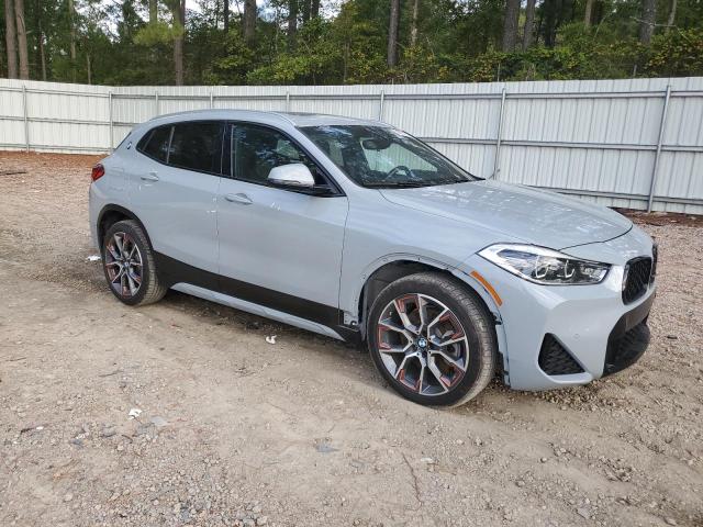 WBXYJ1C07M5S73109 - 2021 BMW X2 XDRIVE28I GRAY photo 4