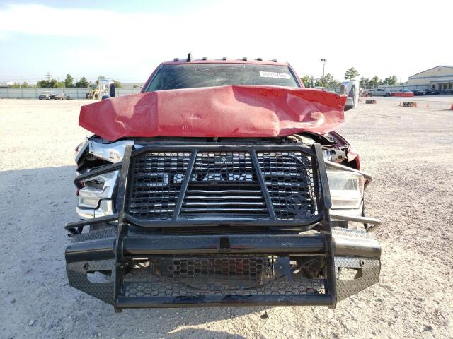 3C63RRJL8LG216041 - 2020 RAM 3500 LARAMIE RED photo 5