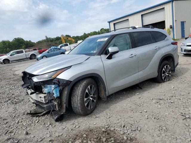 2021 TOYOTA HIGHLANDER XLE, 
