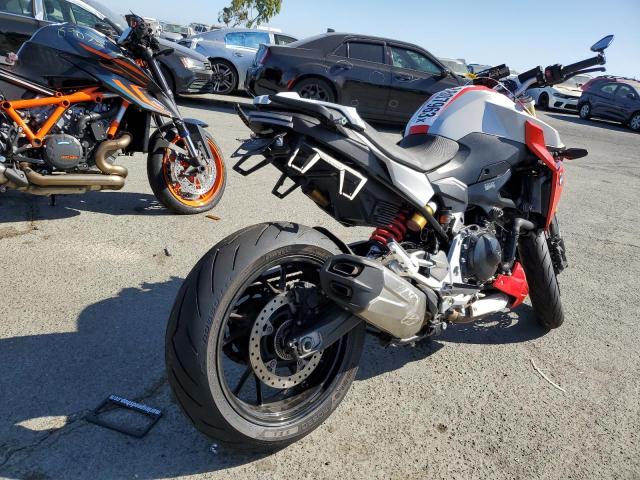 WB10K1306M6D93520 - 2021 BMW F 900 R TWO TONE photo 4