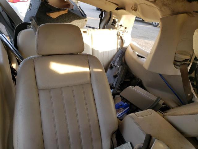 5LMEU68H84ZJ07539 - 2004 LINCOLN AVIATOR 银色 照片 10