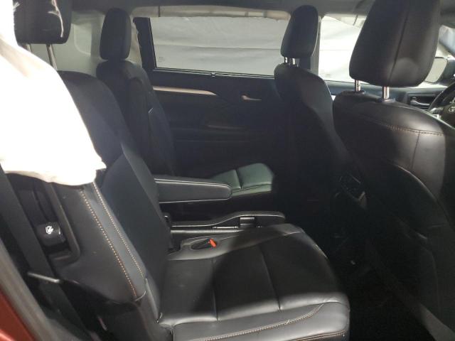 5TDJZRFH2KS702641 - 2019 TOYOTA HIGHLANDER SE 栗色 照片 11