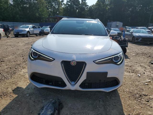 ZASFAKBN3J7C26917 - 2018 ALFA ROMEO STELVIO TI WHITE photo 5