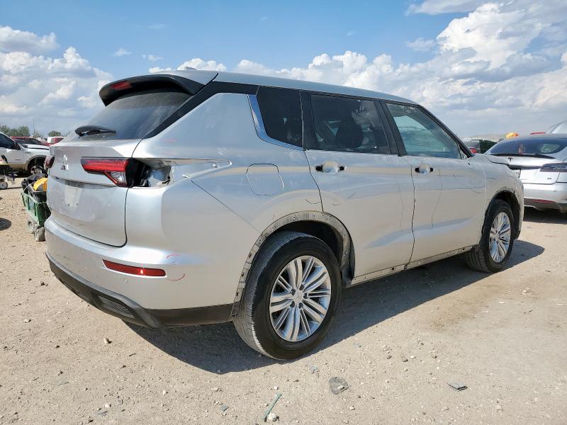 JA4J3TA84NZ035848 - 2022 MITSUBISHI OUTLANDER ES SILVER photo 3