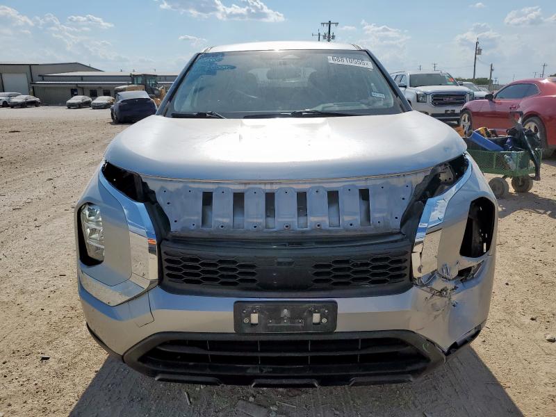 JA4J3TA84NZ035848 - 2022 MITSUBISHI OUTLANDER ES SILVER photo 5