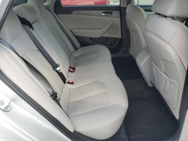 5NPE24AF0KH739742 - 2019 HYUNDAI SONATA SE Argent photo 10