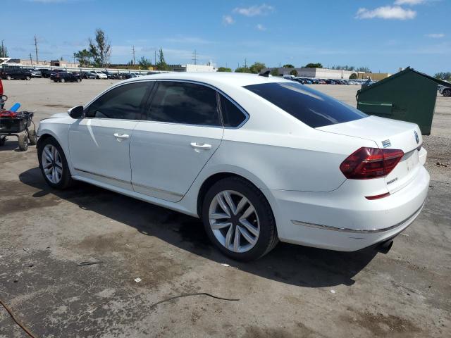1VWGT7A36HC030537 - 2017 VOLKSWAGEN PASSAT SE WHITE photo 2