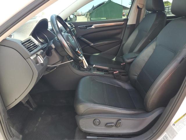 1VWGT7A36HC030537 - 2017 VOLKSWAGEN PASSAT SE WHITE photo 7