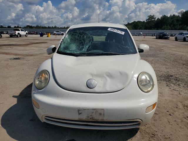 3VWBK31C05M410053 - 2005 VOLKSWAGEN NEW BEETLE GL 白色 照片 5