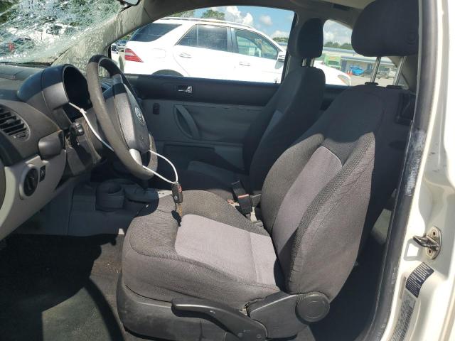 3VWBK31C05M410053 - 2005 VOLKSWAGEN NEW BEETLE GL 白色 照片 7