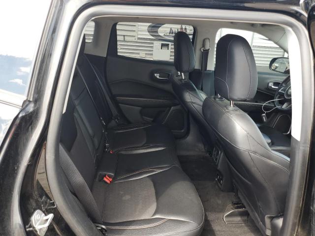 3C4NJDBB4JT139349 - 2018 JEEP COMPASS LATITUDE 黑色 照片 10