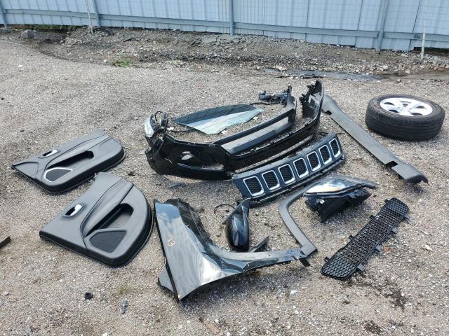 3C4NJDBB4JT139349 - 2018 JEEP COMPASS LATITUDE 黑色 照片 12