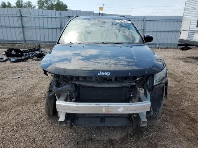 3C4NJDBB4JT139349 - 2018 JEEP COMPASS LATITUDE 黑色 照片 5