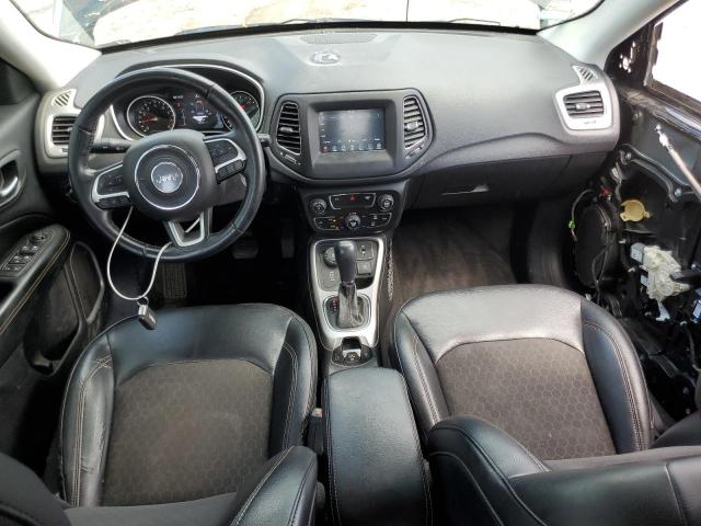 3C4NJDBB4JT139349 - 2018 JEEP COMPASS LATITUDE 黑色 照片 8