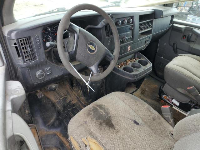 1GCWGFCA3C1110245 - 2012 CHEVROLET EXPRESS G2 WHITE photo 8