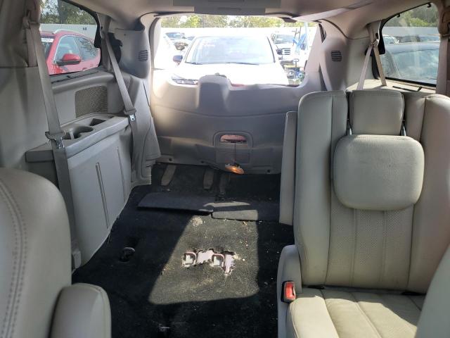 2A4RR8DG5BR703745 - 2011 CHRYSLER TOWN & COU TOURING L RED photo 10