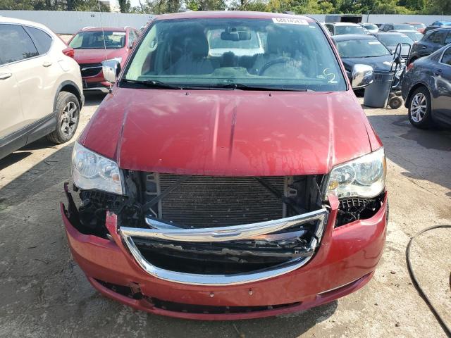 2A4RR8DG5BR703745 - 2011 CHRYSLER TOWN & COU TOURING L RED photo 5