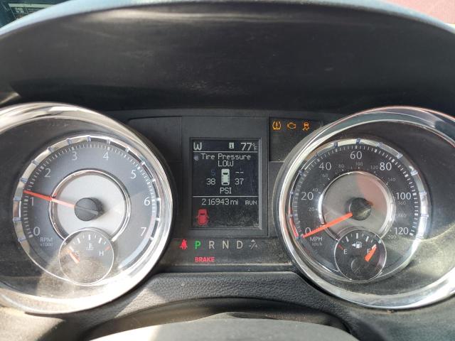 2A4RR8DG5BR703745 - 2011 CHRYSLER TOWN & COU TOURING L RED photo 9