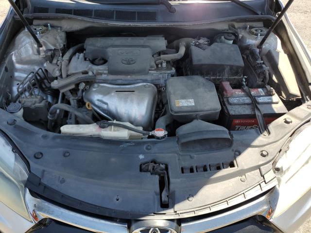 4T1BF1FK4GU576405 - 2016 TOYOTA CAMRY LE SILVER photo 11